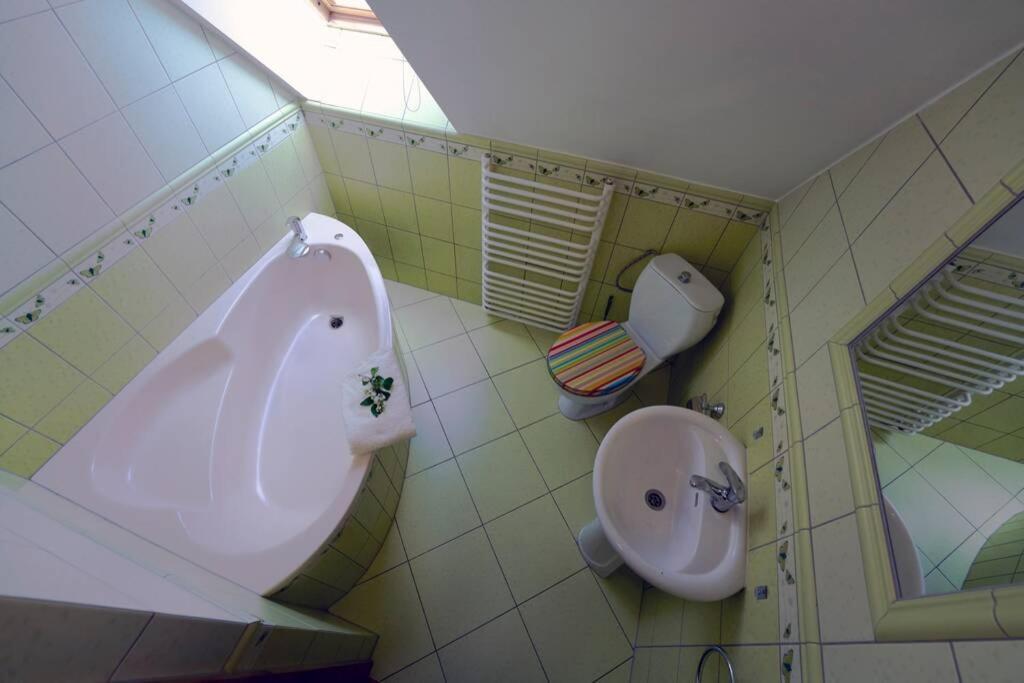 Chatka Czarny Bocian W Podgorzynie Exterior foto
