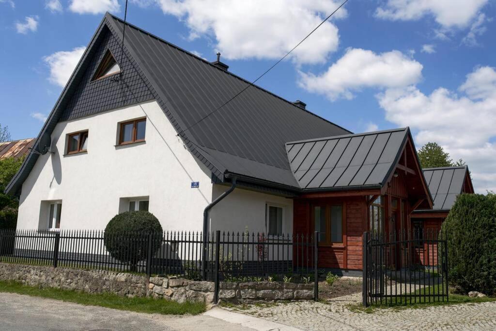 Chatka Czarny Bocian W Podgorzynie Exterior foto