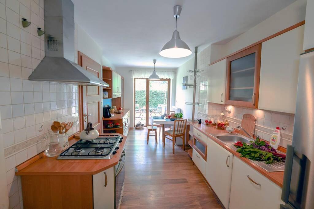 Chatka Czarny Bocian W Podgorzynie Exterior foto