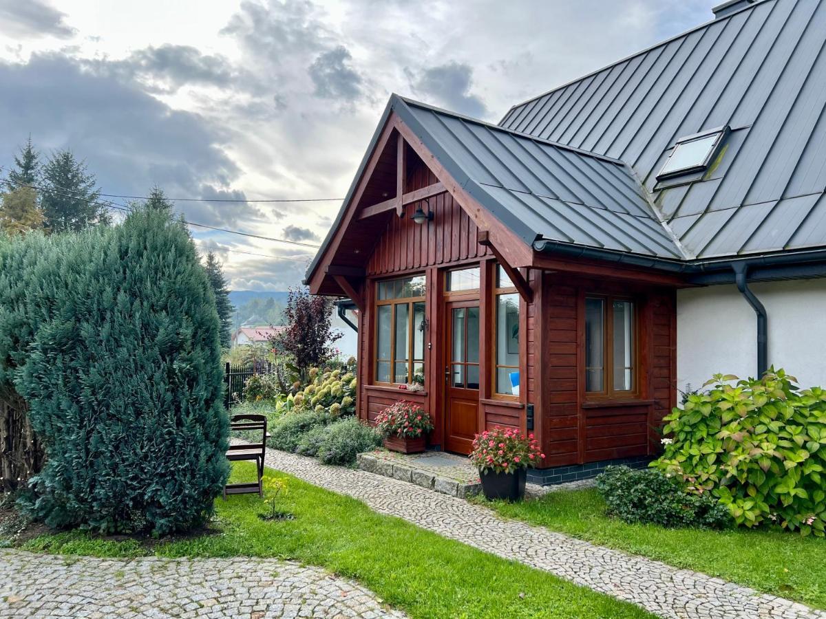 Chatka Czarny Bocian W Podgorzynie Exterior foto